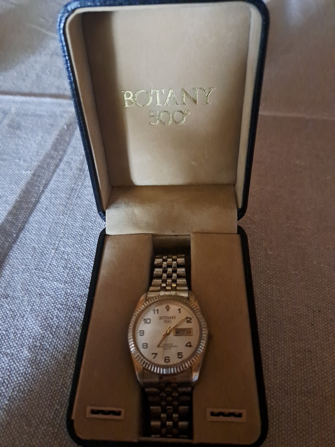 Botany Men’s Watch 500 Gold Tone, 25mm, Circular Dial, 8.75″