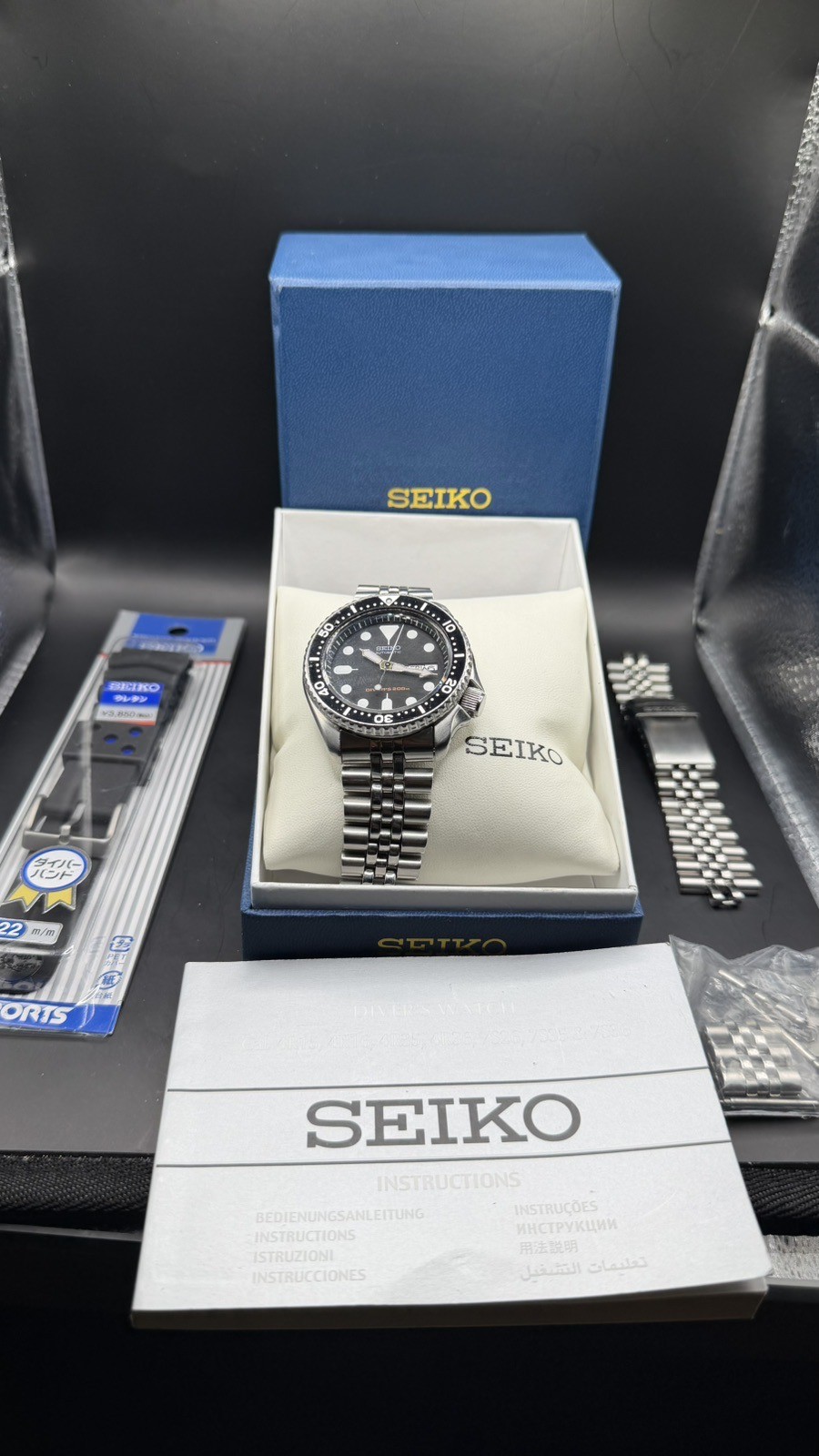All Original Seiko SKX007K2. Box/Papers. Just Serviced + New OEM BAND + BRACELET