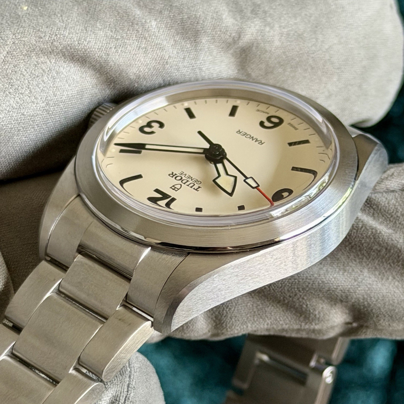 Tudor Ranger “Dune” – Ref. 79950 Dial • 2026 • Unworn • Complete Set